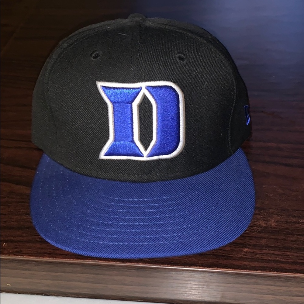 Size 7 fitted New Era Duke hat